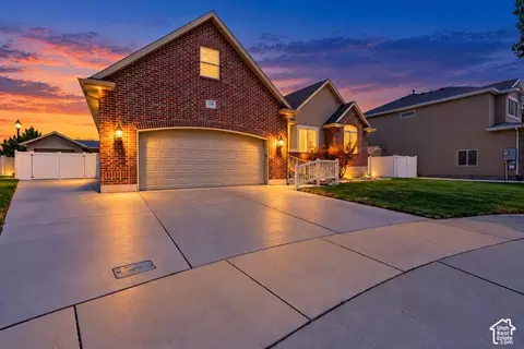 3246 W Palawan Way, Riverton, UT 84065