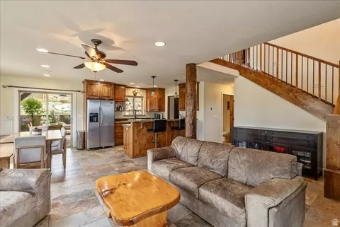 Living - 223 E Sage Ln, Wanship, UT 84017 photo 4 of 7