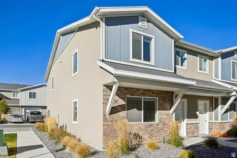 Exterior - 4215 E Oconnell Ln, Eagle Mountain, UT 84005 photo 1 of 2