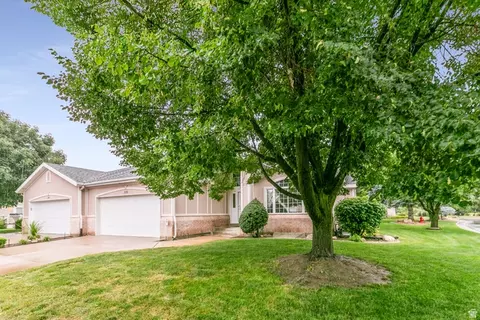1229 W 4500 S #30, Riverdale, UT 84405