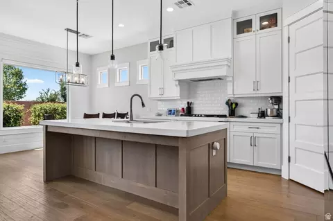 Kitchen - 4044 S 490 E, Washington, UT 84780 photo 1 of 4
