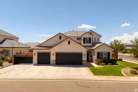Exterior - 4044 S 490 E, Washington, UT 84780 photo 2 of 6