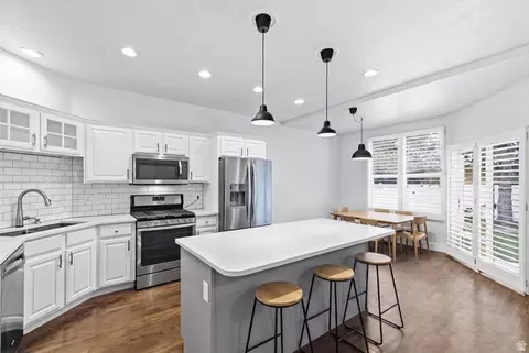 1330 E Old Maple Ct S, Salt Lake City, UT 84117