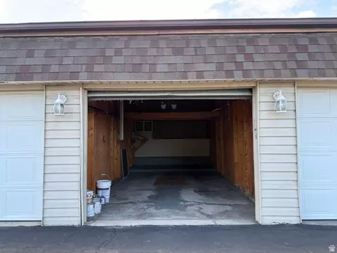 Exterior - 547 N 200 W #547, Bountiful, UT 84010 photo 4 of 5