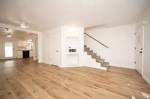 Living - 547 N 200 W #547, Bountiful, UT 84010 photo 2 of 4