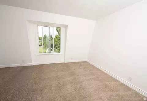 Bedroom - 547 N 200 W #547, Bountiful, UT 84010 photo 3 of 5