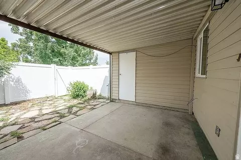 Exterior - 547 N 200 W #547, Bountiful, UT 84010 photo 2 of 5