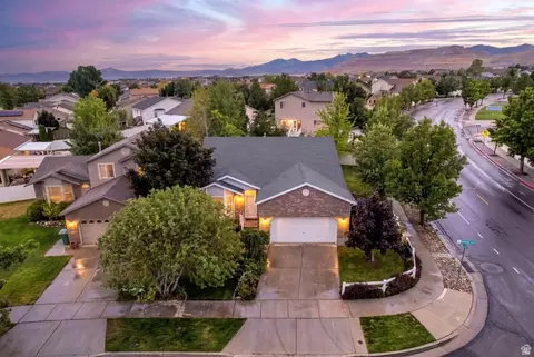 6497 W Black Oak Dr, West Jordan, UT 84081