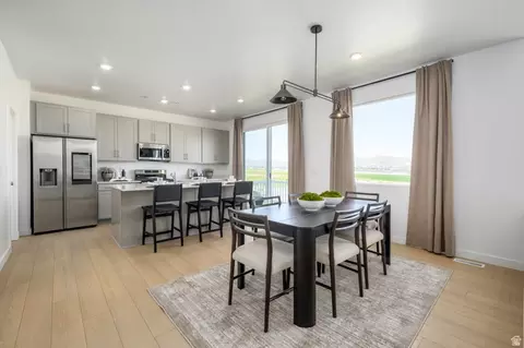 Dining - 1993 E Badger Ave #4202, Eagle Mountain, UT 84005 photo 2 of 2