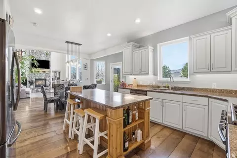 Kitchen - 5462 E 2575 N, Eden, UT 84310 photo 2 of 3