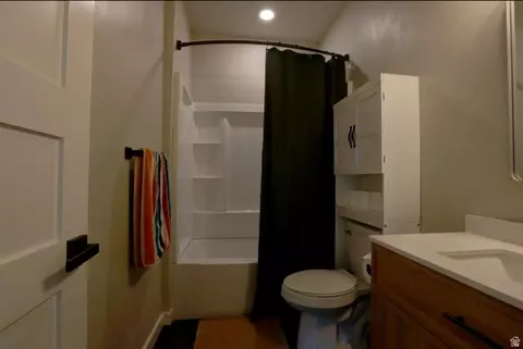 Bath - 33880 N 7925 E, Fairview, UT 84629 photo 1 of 4