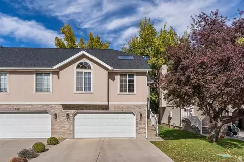 2025 E Cotton Willow Ln, Holladay, UT 84117
