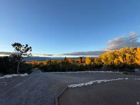 Exterior - 14150 N 6250 E, Fairview, UT 84629 photo 3 of 4