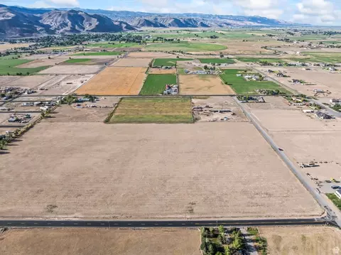 700 E 1400 S #3, Elsinore, UT 84724
