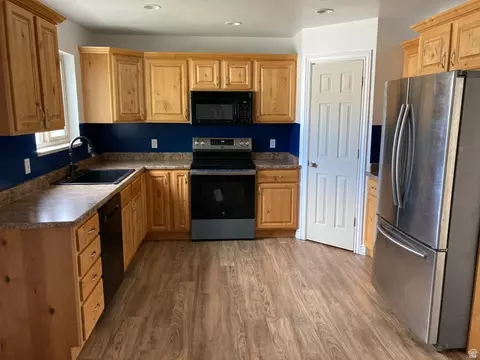 Kitchen - 101 E 630 N #25, Smithfield, UT 84335 photo 2 of 2