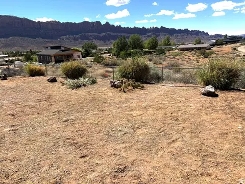 Exterior - 65 N Mcelhaney Ln, Moab, UT 84532 photo 3 of 8