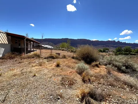 Exterior - 65 N Mcelhaney Ln, Moab, UT 84532 photo 5 of 8