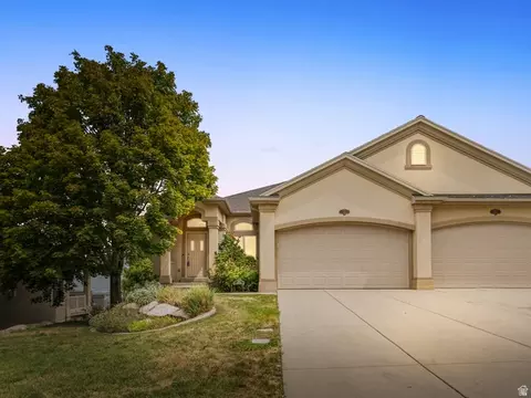 263 Edgemont Dr, North Salt Lake, UT 84054