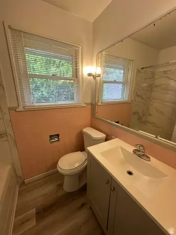 Bath - 983 29th St, Ogden, UT 84403 photo 1 of 3
