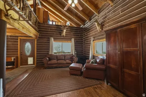 Living - 1093 N Shadow Way E, Fairview, UT 84629 photo 7 of 8