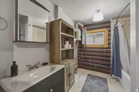 Bath - 1093 N Shadow Way E, Fairview, UT 84629 photo 1 of 1