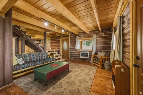 Living - 1093 N Shadow Way E, Fairview, UT 84629 photo 3 of 8
