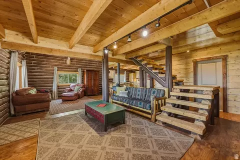 Living - 1093 N Shadow Way E, Fairview, UT 84629 photo 5 of 8