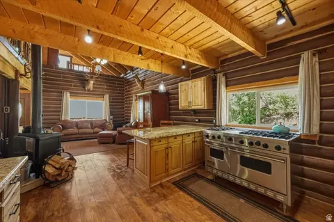 Kitchen - 1093 N Shadow Way E, Fairview, UT 84629 photo 1 of 3