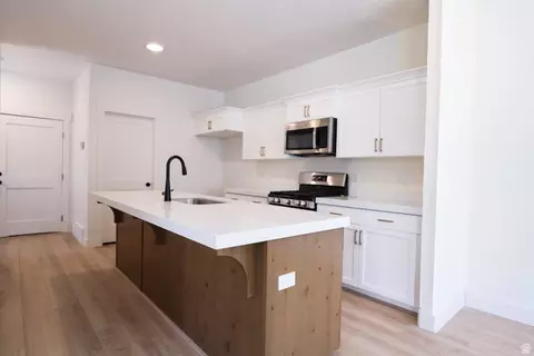 Kitchen - 1186 E Goldie Lou Ln UNIT EAGLE, Eagle Mountain, UT 84005 photo 1 of 1