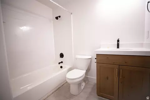 Bath - 1186 E Goldie Lou Ln UNIT EAGLE, Eagle Mountain, UT 84005 photo 3 of 3
