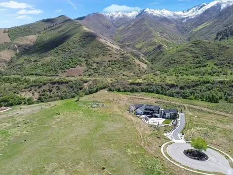 1284 E Middle Canyon Ct #69, Mapleton, UT 84664 photo 9