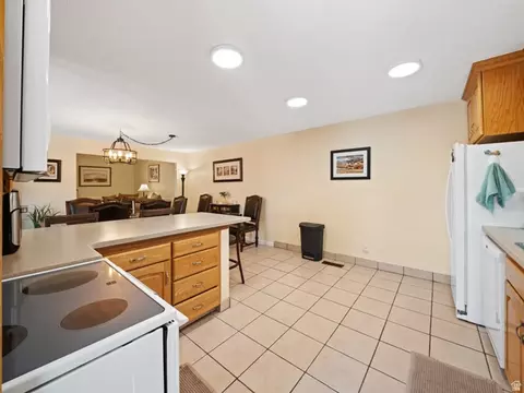 Kitchen - 1949 E 5150 S, Holladay, UT 84117 photo 3 of 3