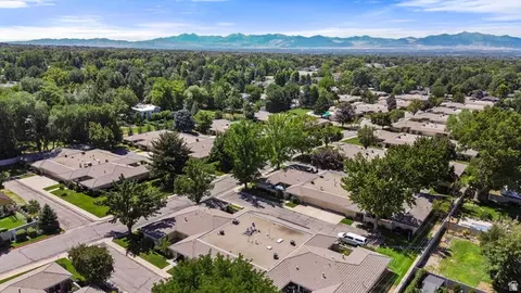 View/Area - 1949 E 5150 S, Holladay, UT 84117 photo 3 of 6