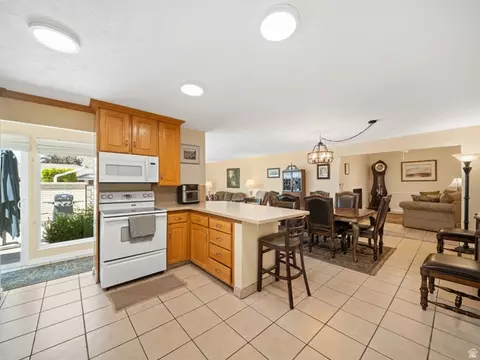 Kitchen - 1949 E 5150 S, Holladay, UT 84117 photo 2 of 3