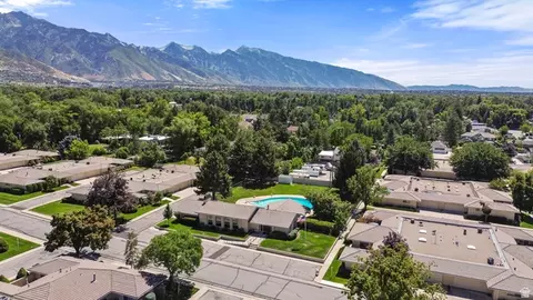 View/Area - 1949 E 5150 S, Holladay, UT 84117 photo 6 of 6
