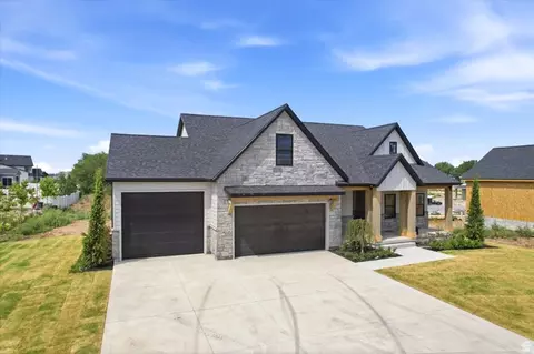 Exterior - 134 S Chamberlain St, Mapleton, UT 84664 photo 2 of 4