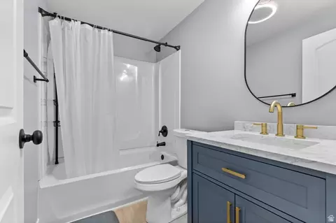 Bath - 7555 N Pinecone Rd, Eagle Mountain, UT 84005 photo 2 of 2