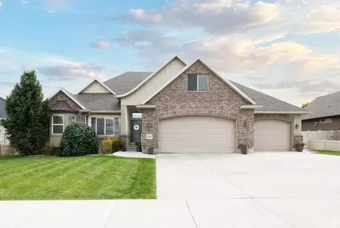 1623 W Hunters Cir, South Jordan, UT 84095