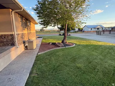 Exterior - 75 E 500 S, Redmond, UT 84652 photo 18 of 35