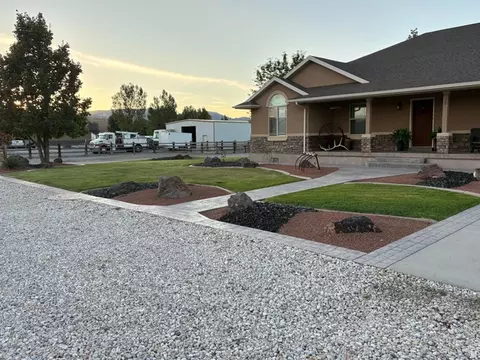 Exterior - 75 E 500 S, Redmond, UT 84652 photo 2 of 35