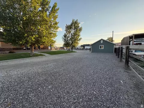 Exterior - 75 E 500 S, Redmond, UT 84652 photo 22 of 35