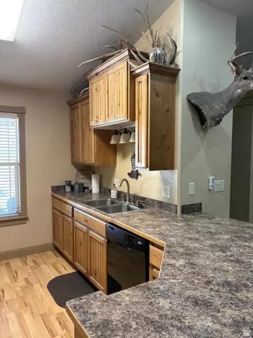 Kitchen - 75 E 500 S, Redmond, UT 84652 photo 5 of 5