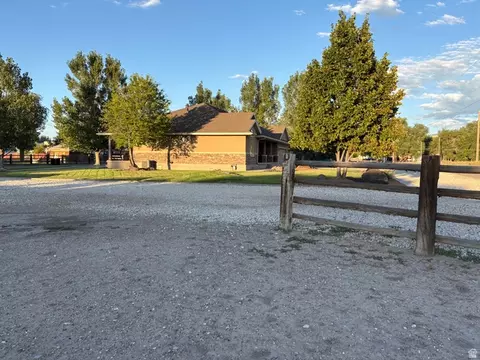 Exterior - 75 E 500 S, Redmond, UT 84652 photo 30 of 35