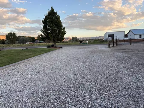 Exterior - 75 E 500 S, Redmond, UT 84652 photo 27 of 35