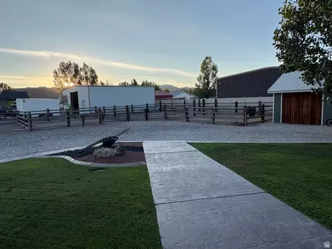 Exterior - 75 E 500 S, Redmond, UT 84652 photo 17 of 35