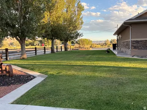 Exterior - 75 E 500 S, Redmond, UT 84652 photo 8 of 35