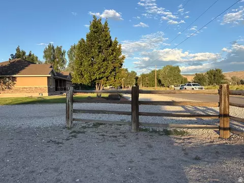 Exterior - 75 E 500 S, Redmond, UT 84652 photo 31 of 35