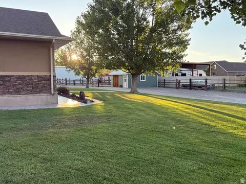 Exterior - 75 E 500 S, Redmond, UT 84652 photo 9 of 35