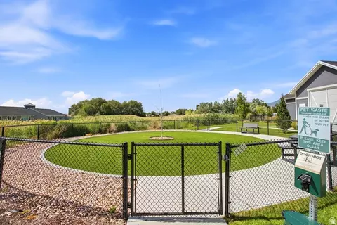 Exterior - 1896 S 1030 W #412, Orem, UT 84057 photo 11 of 19
