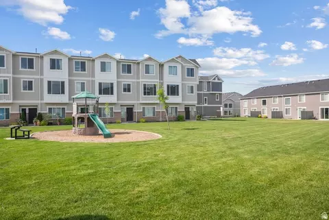 Exterior - 1896 S 1030 W #412, Orem, UT 84057 photo 6 of 19